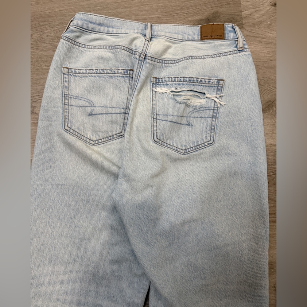 American Eagle Outfitters Light Wash Women’s Jeans - Picture 8 of 11
